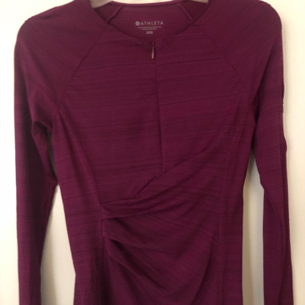 Athleta top